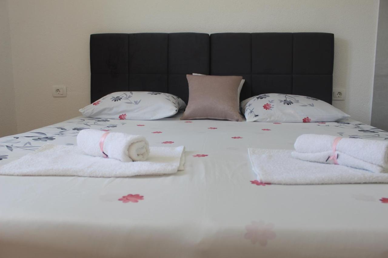 Sun Studio Apartment Komolac ภายนอก รูปภาพ